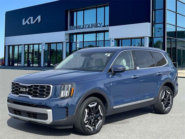 used 2023 Kia Telluride car, priced at $34,400