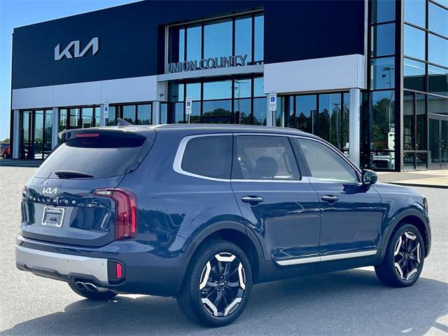 used 2023 Kia Telluride car, priced at $34,400