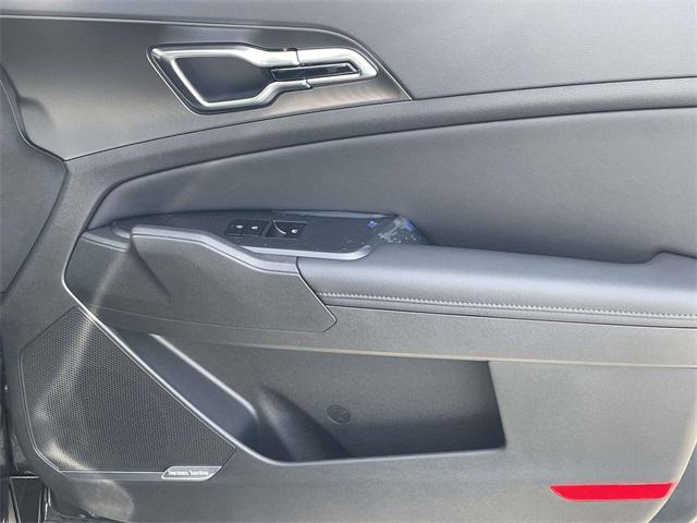 new 2026 Kia Sportage Hybrid car, priced at $40,615