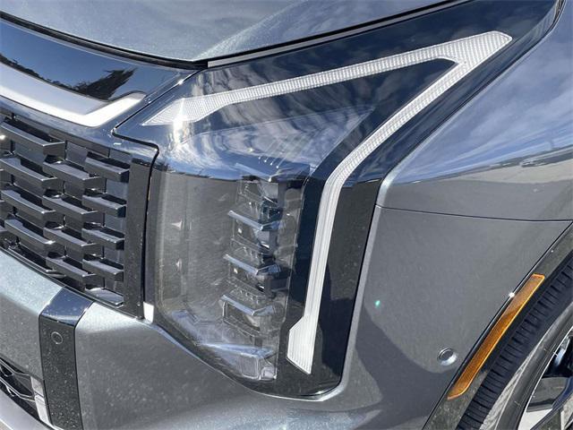 new 2026 Kia Sportage Hybrid car, priced at $40,615