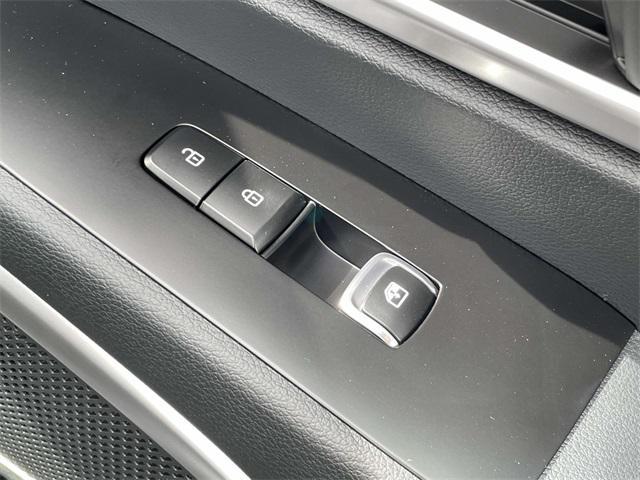 new 2025 Kia Telluride car, priced at $40,130