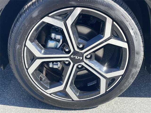 new 2025 Kia Niro car, priced at $40,193