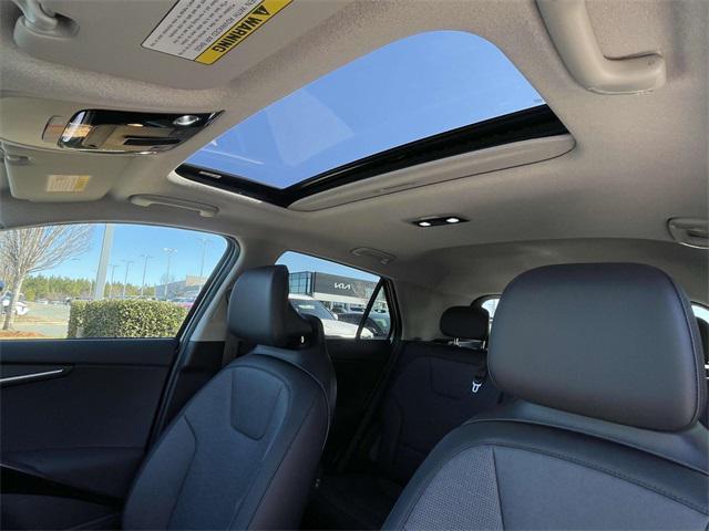 new 2025 Kia Niro car, priced at $40,193