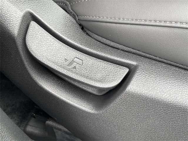new 2025 Kia Carnival Hybrid car, priced at $41,075