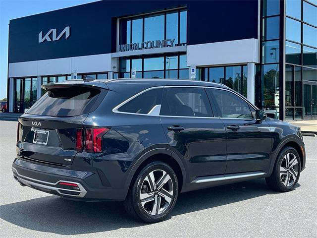 used 2023 Kia Sorento Hybrid car, priced at $26,880