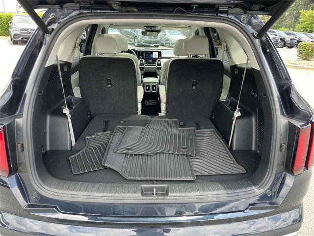 used 2023 Kia Sorento Hybrid car, priced at $26,880