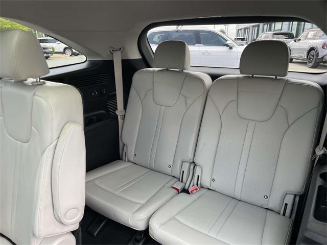 used 2023 Kia Sorento Hybrid car, priced at $26,880