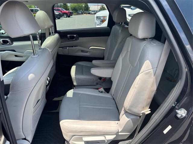 used 2023 Kia Sorento Hybrid car, priced at $28,400
