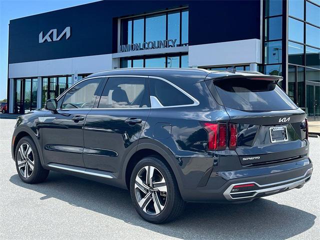 used 2023 Kia Sorento Hybrid car, priced at $26,880