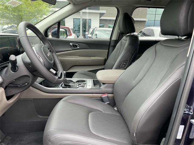 new 2026 Kia Carnival car, priced at $42,676