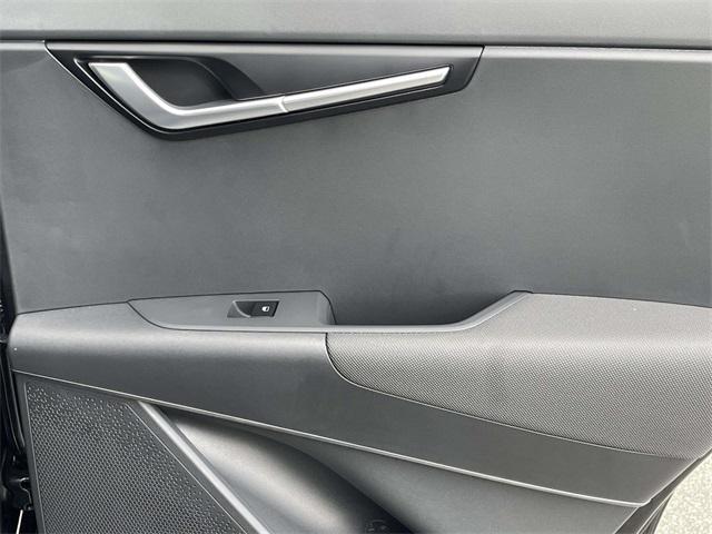 new 2025 Kia Niro car, priced at $28,960