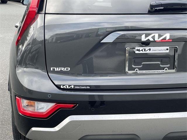 new 2025 Kia Niro car, priced at $28,960