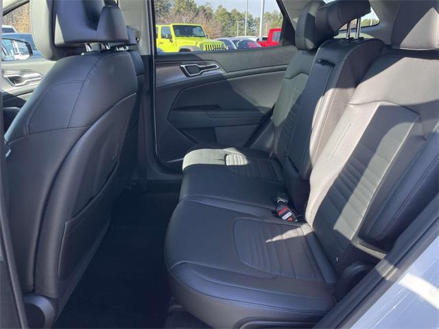 new 2025 Kia Sportage car, priced at $33,878