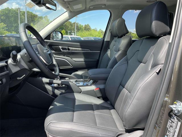 new 2025 Kia Telluride car, priced at $43,130
