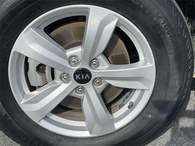 used 2021 Kia Sorento car, priced at $21,488
