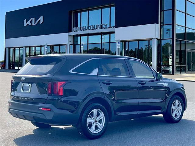used 2021 Kia Sorento car, priced at $21,488