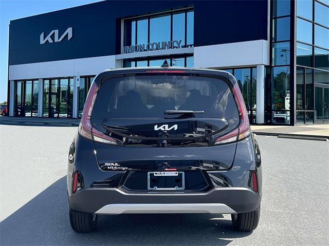 new 2025 Kia Soul car, priced at $24,093