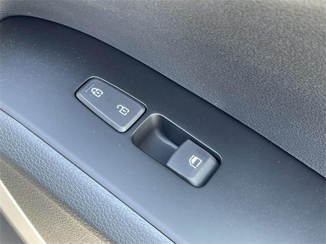 new 2025 Kia Soul car, priced at $24,093