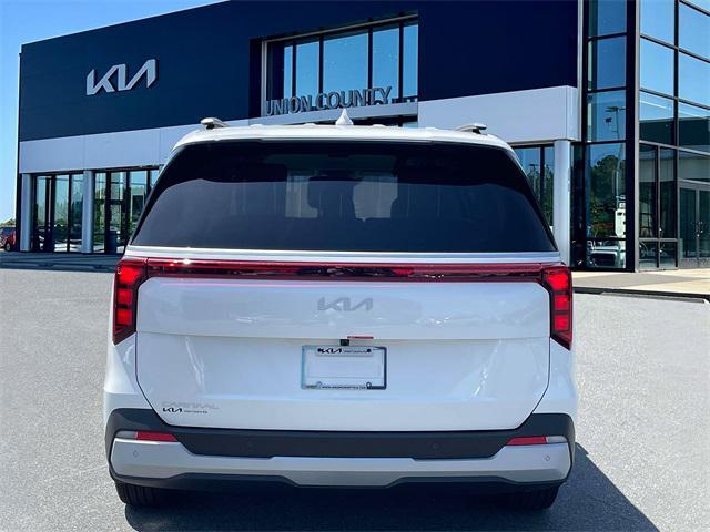 new 2025 Kia Carnival car, priced at $40,670