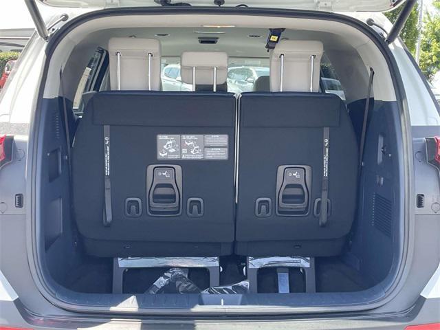 new 2025 Kia Carnival car, priced at $40,670