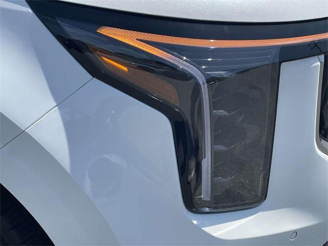 new 2025 Kia Carnival car, priced at $40,670