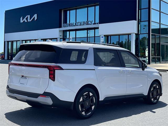 new 2025 Kia Carnival car, priced at $40,670