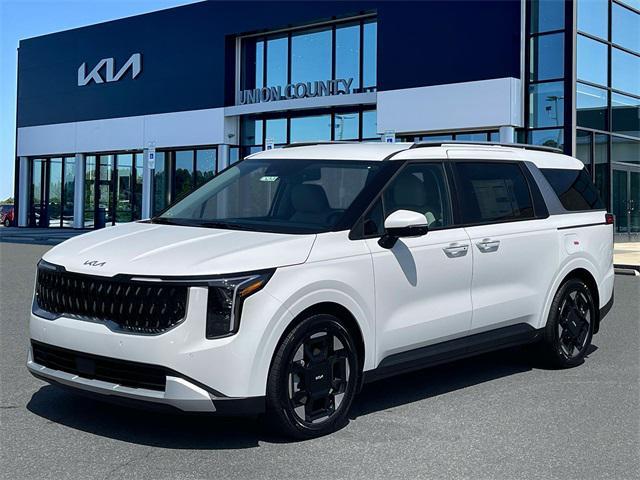new 2025 Kia Carnival car, priced at $40,670