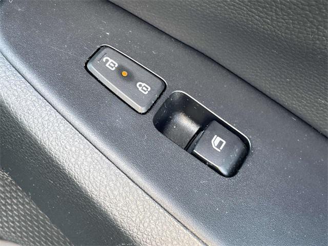 used 2024 Kia Seltos car, priced at $21,900