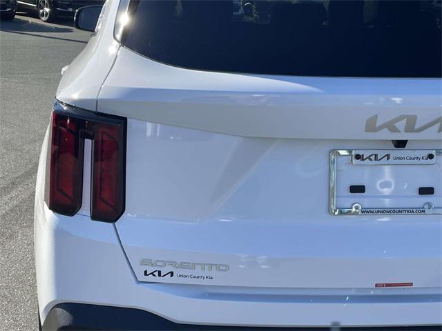 new 2026 Kia Sorento car, priced at $36,282