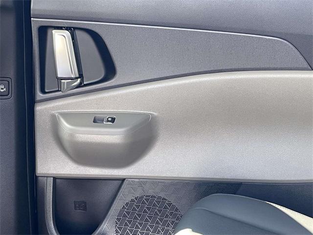 new 2026 Kia Carnival Hybrid car, priced at $48,371