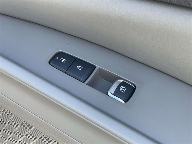 new 2026 Kia Carnival Hybrid car, priced at $48,371