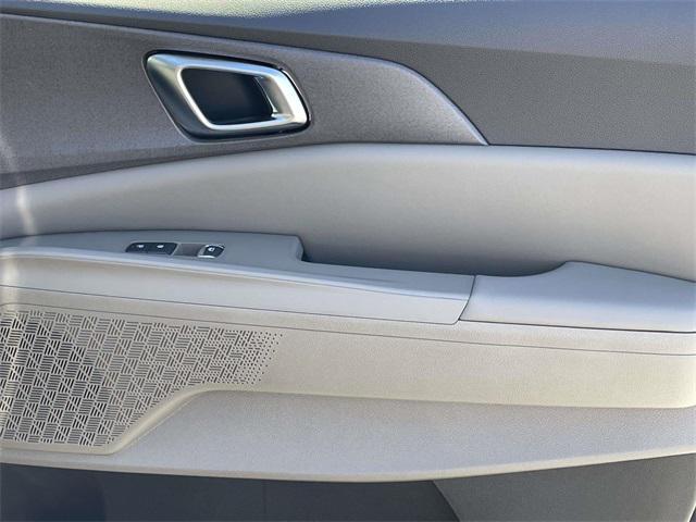new 2026 Kia Carnival Hybrid car, priced at $48,371