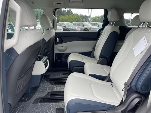 new 2025 Kia Carnival car, priced at $42,628