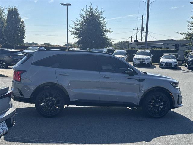 used 2023 Kia Sorento car, priced at $30,800