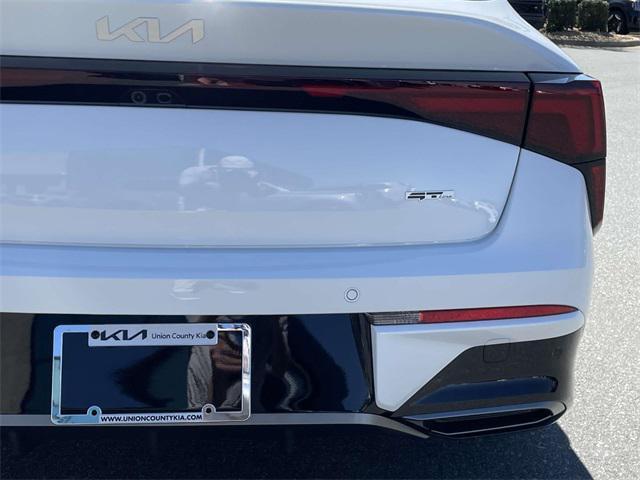 new 2025 Kia K5 car, priced at $28,202
