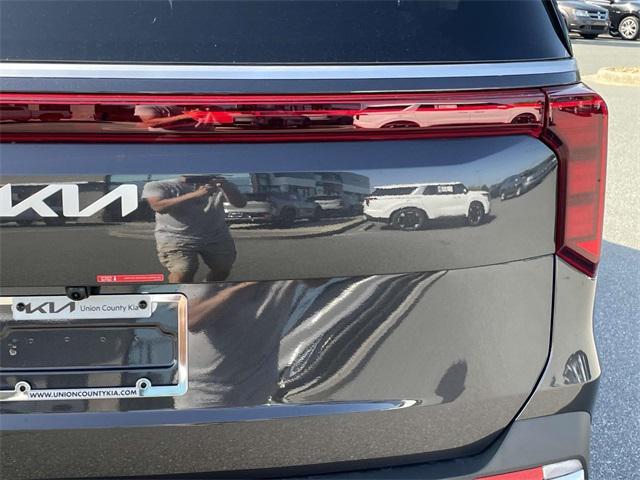 new 2026 Kia Carnival car, priced at $38,062