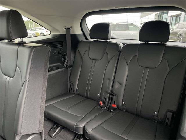 new 2025 Kia Sorento car, priced at $36,247