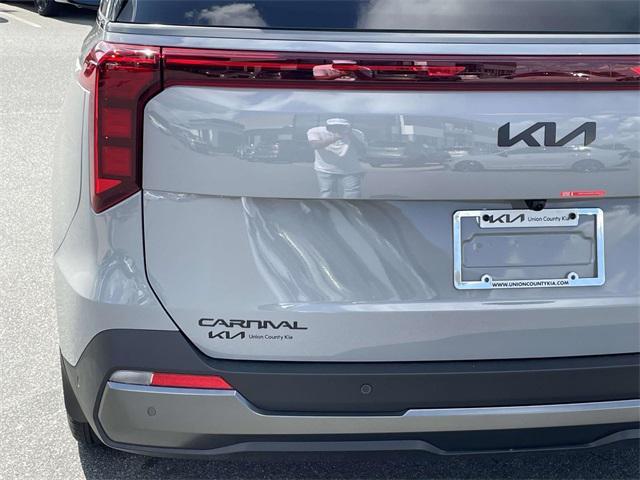 new 2026 Kia Carnival Hybrid car, priced at $49,003