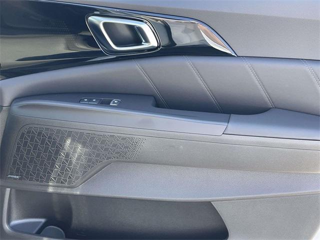 new 2026 Kia Carnival Hybrid car, priced at $53,297