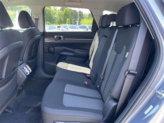 new 2025 Kia Sorento car, priced at $31,448