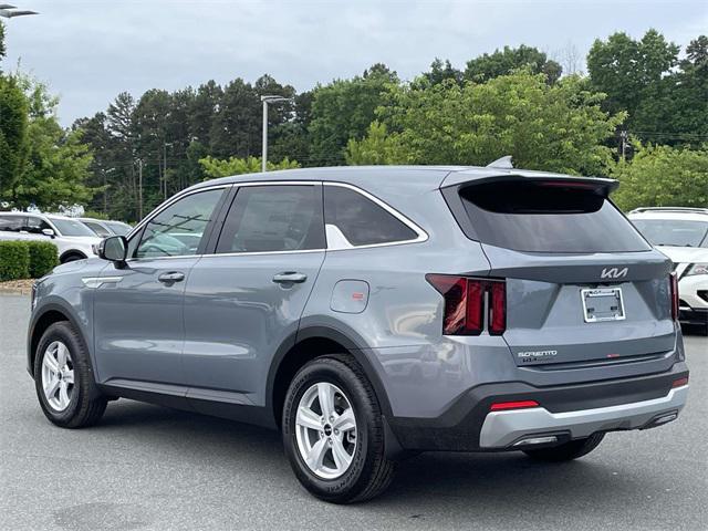 new 2025 Kia Sorento car, priced at $31,448