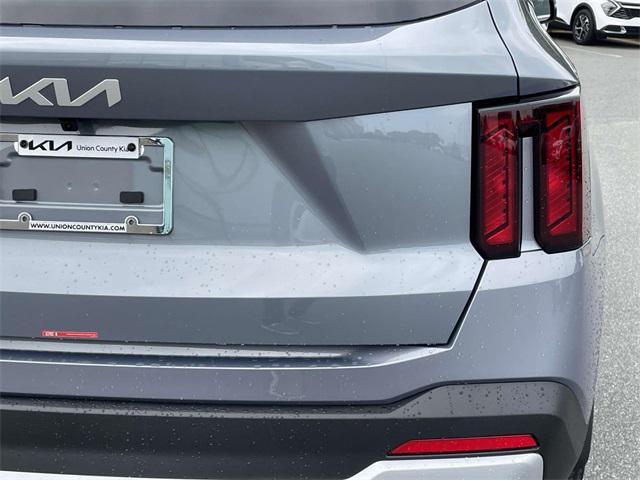 new 2025 Kia Sorento car, priced at $31,448