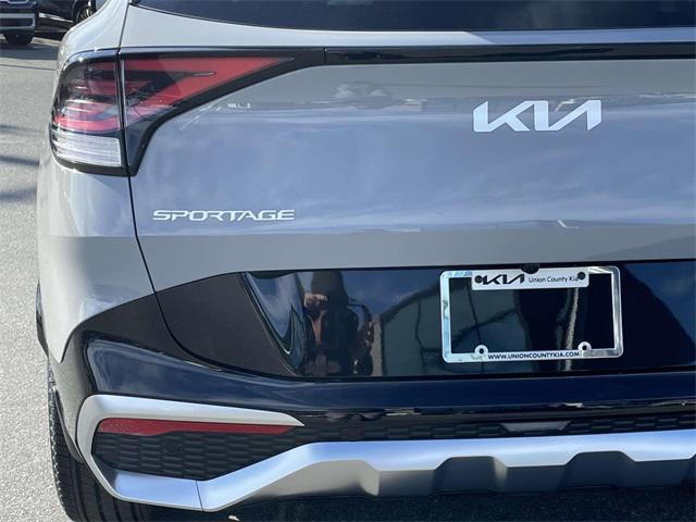 new 2025 Kia Sportage car, priced at $36,236