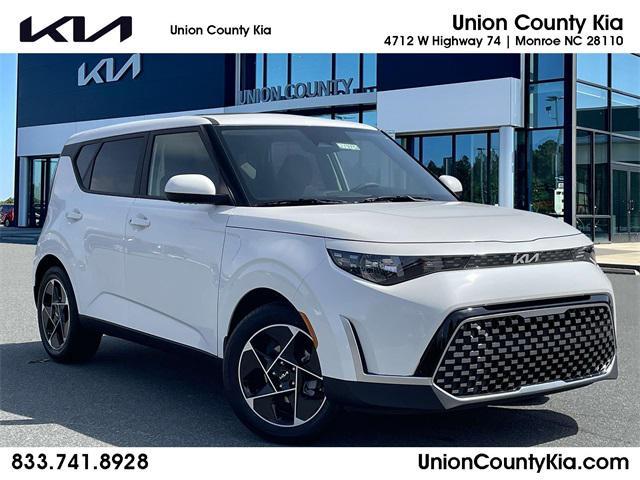 new 2025 Kia Soul car, priced at $25,606