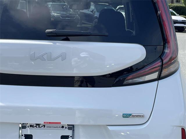 new 2025 Kia Soul car, priced at $25,606