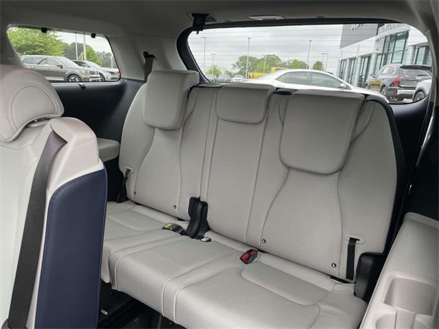 new 2025 Kia Carnival car, priced at $42,509