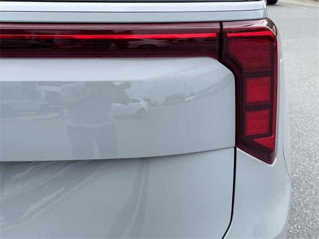 new 2025 Kia Carnival car, priced at $42,509