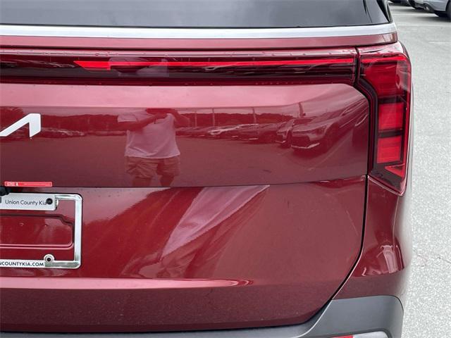 new 2026 Kia Carnival car, priced at $42,676