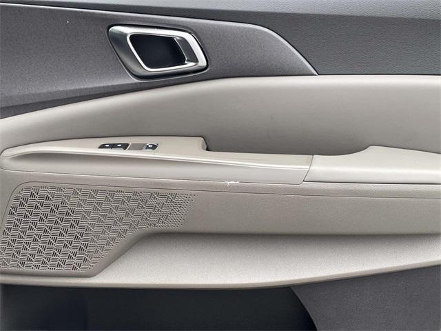 new 2026 Kia Carnival car, priced at $42,676