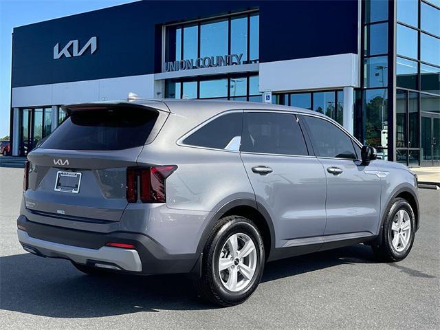 new 2025 Kia Sorento car, priced at $28,840